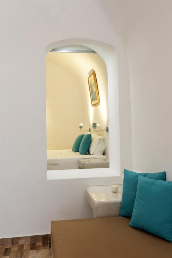 Church And Cave - Santorini Private Residences Meszariá Kültér fotó