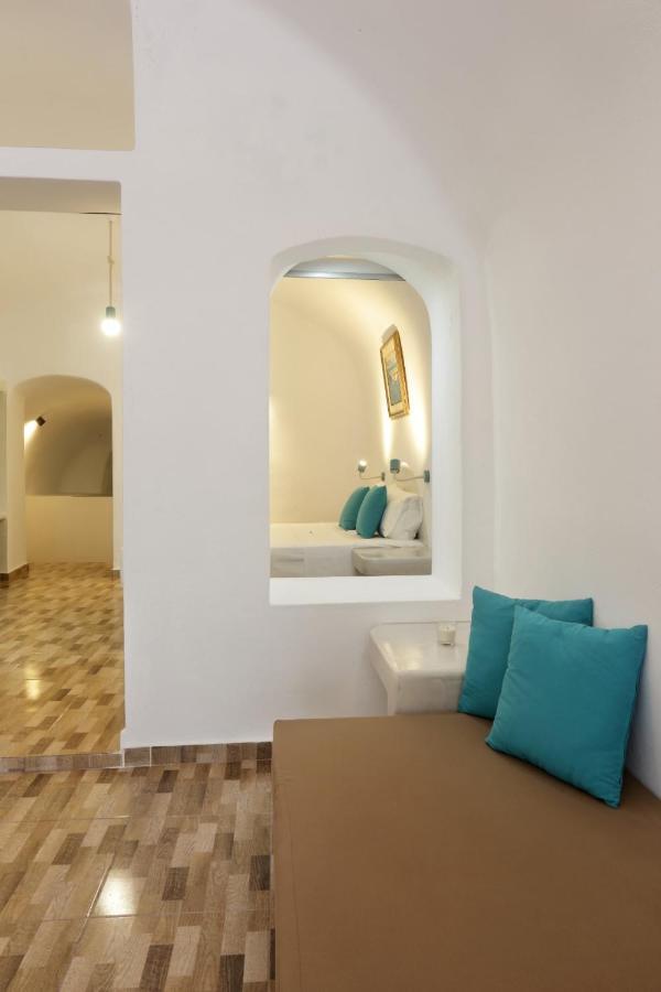 Church And Cave - Santorini Private Residences Meszariá Kültér fotó