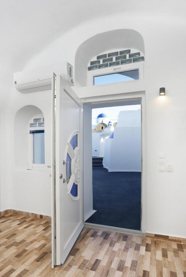 Church And Cave - Santorini Private Residences Meszariá Kültér fotó